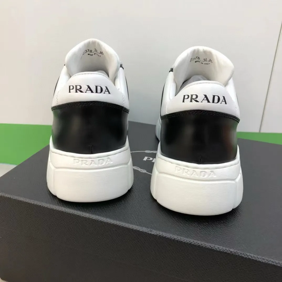 Factory price: 420💰Prada new men's leather sports shoes, the highest version on the market, any comparison is welcome🆚! The original leather has excellent texture and is super high-end! Fetal sheep net lining imported from Italy, removable pad! Luxurious materials and fine workmanship, highly recommended! Code number: 38-44, customized 45